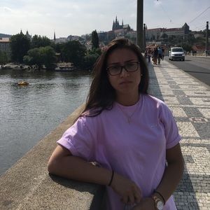 Meet your Posher, Sarah